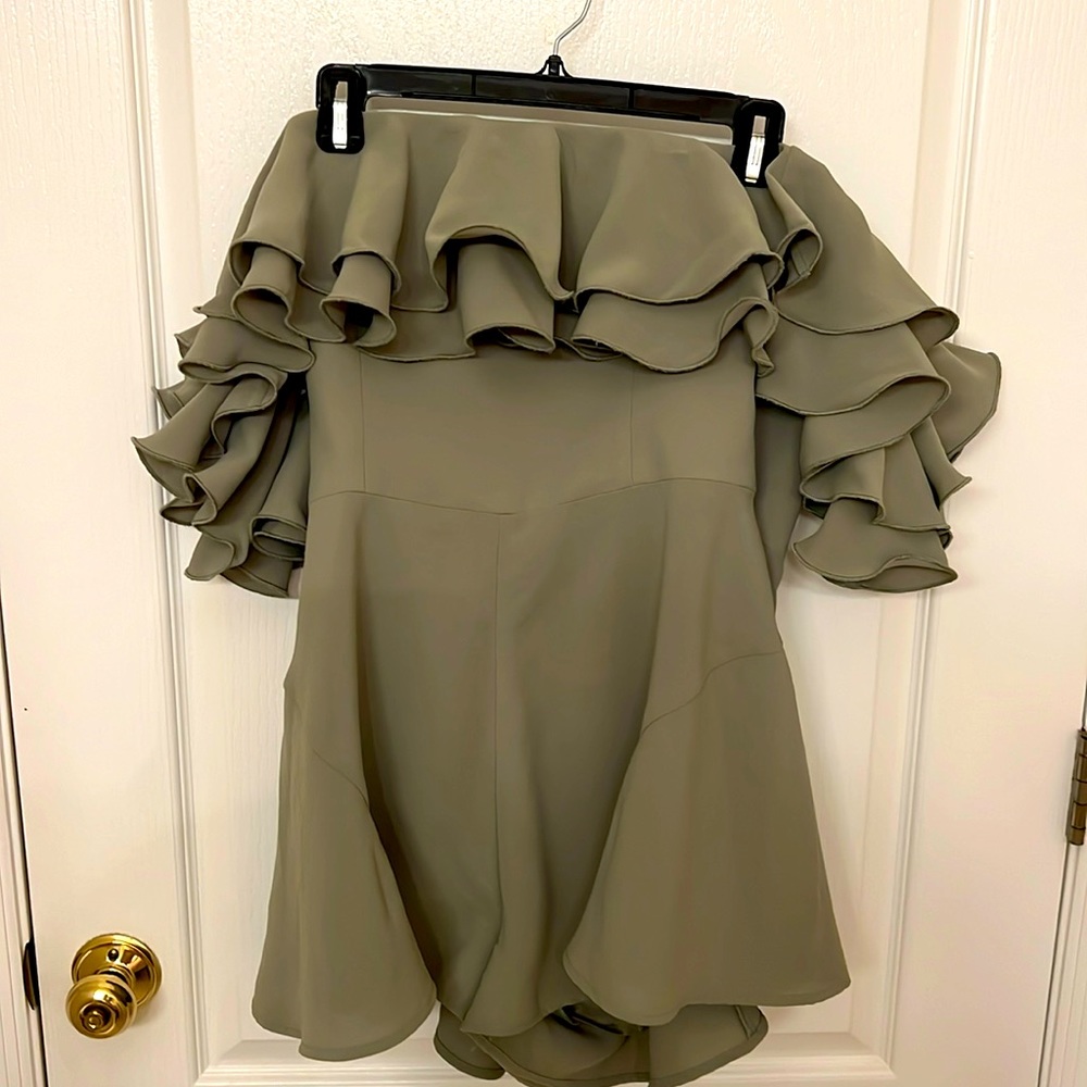 C/MEO Collective romper sz XL